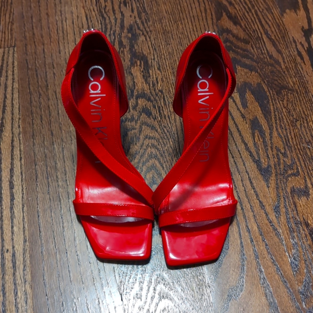 Calvin Klein Red patent leather pumps size 10